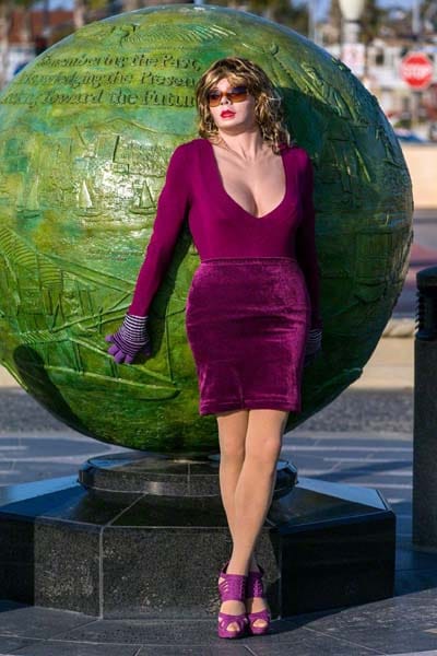 ЖИВИ КУКЛИ – В ТЪРСЕНЕ НА ПЛАСТМАСОВО СЪВЪРШЕНСТВО